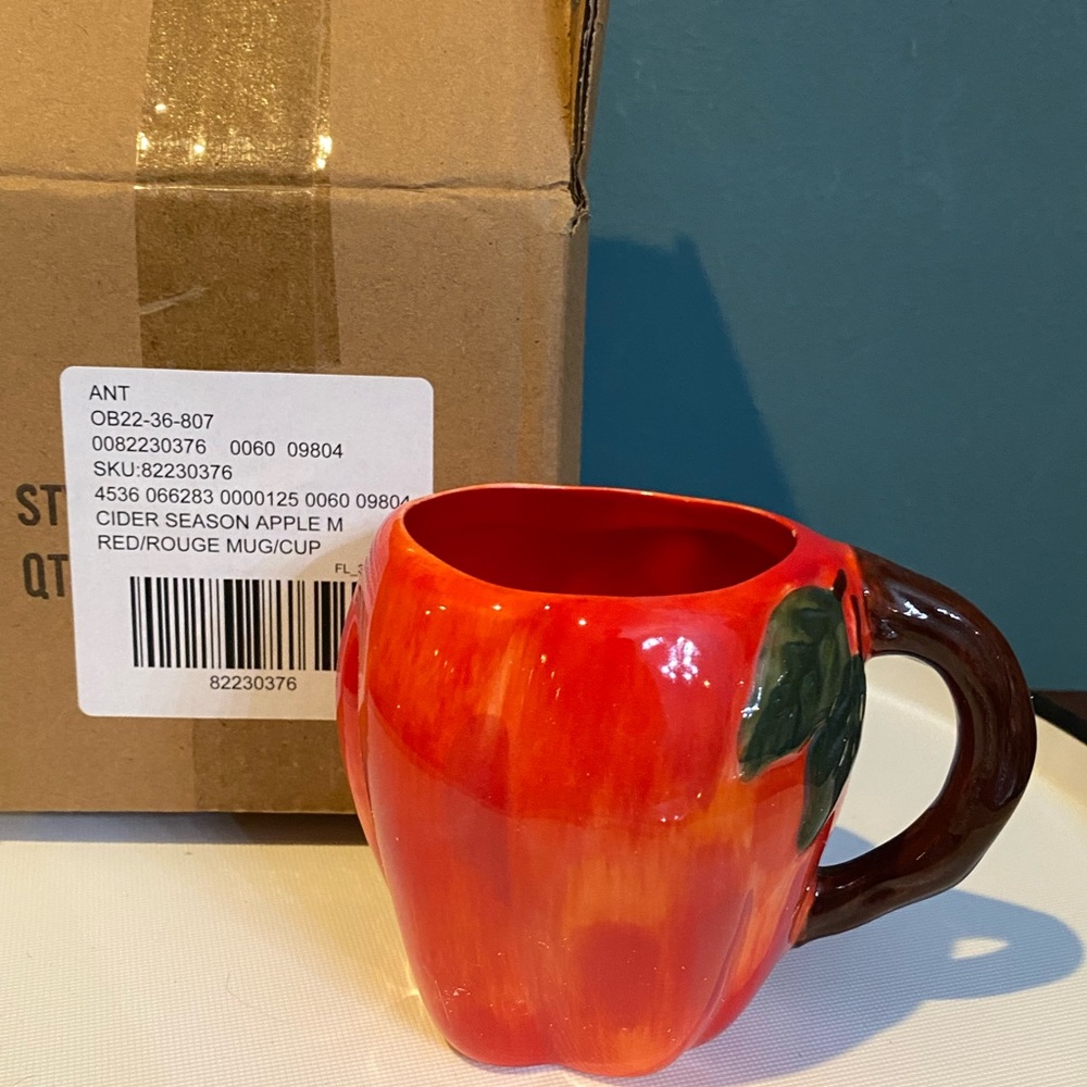 NIB Anthropologie Cider Season Apple 🍎 Mug - Red